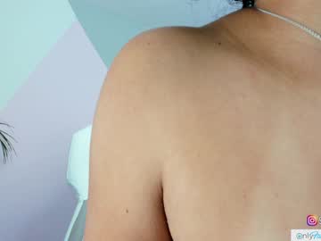 girl
        pavlovacoluccii_ cam image #1024514