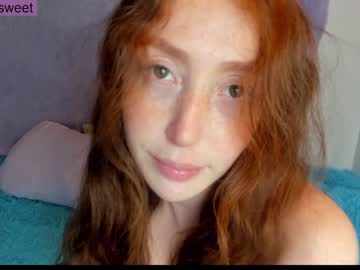 girl
        niilaa cam image #3109177