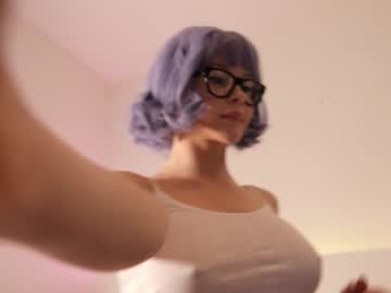 girl
        reei__ cam image #2659601