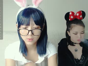 girl
        little_yena cam image #2433022