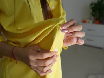 girl
        shena_nomy cam image #4039902