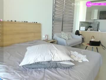 girl
        seon_mi cam image #3520492