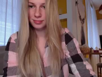 girl
        magic_couple13 cam image #332014