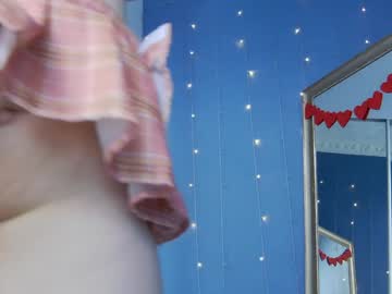 girl
        kriskras__ cam image #4902213