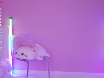 girl
        bunnydollstella cam image #1915542