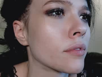 girl
        _demi_dee_ cam image #1447298