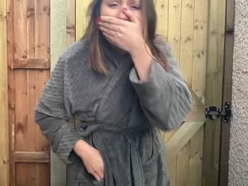 girl
        eatmypie69 cam image #3415387