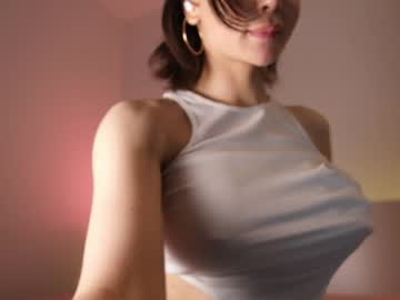 girl
        reei__ cam image #2230146