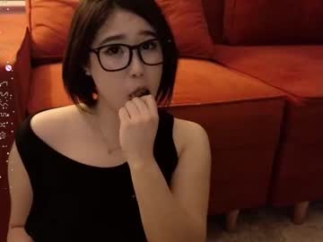 girl
        kimi_kay cam image #4133653