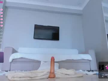 girl
        anda_dai cam image #1596286