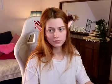 girl
        doll_lesli cam image #6692927
