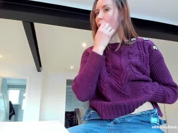 girl
        eatmypie69 cam image #1087660