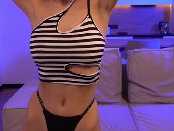 girl
        kathariine cam image #5755576