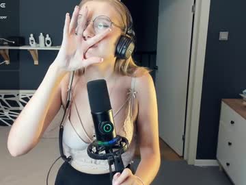 girl Sex Webcams With Notorious Girls with mind_of_heart