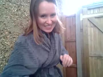girl
        eatmypie69 cam image #2754574