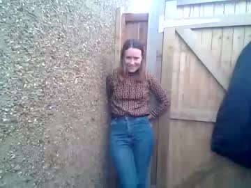 girl
        eatmypie69 cam image #3514909