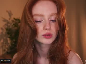 girl
        lizzy_blaze cam image #4518733