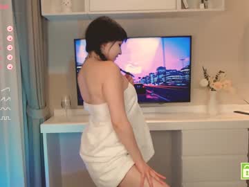 girl
        chloe_catherine_mykers cam image #2957261