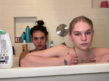 girl
        baddymandy cam image #6588064
