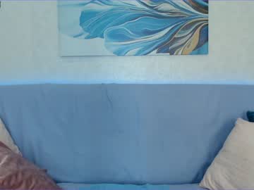 girl
        madeline_jackson cam image #33121