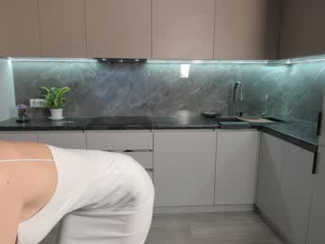 girl
        shine_chanel cam image #4164716