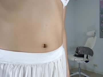 girl
        bewbimiya cam image #2983163