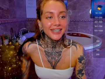 girl
        nickyneck cam image #900576