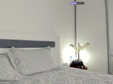 girl
        intrigueeme cam image #1870408