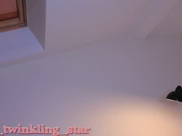 girl
        ella_twinkle cam image #3568712