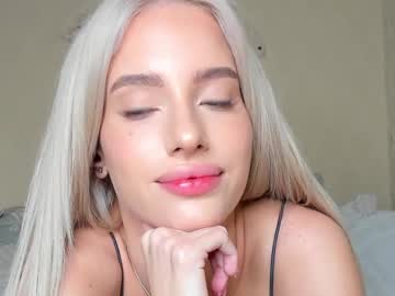 girl
        katebremar cam image #6284755