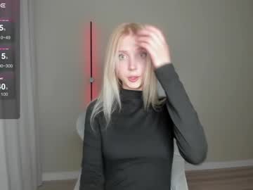 girl
        oh_honey_ cam image #4459130