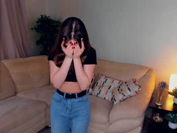 girl
        engelellick cam image #3734436