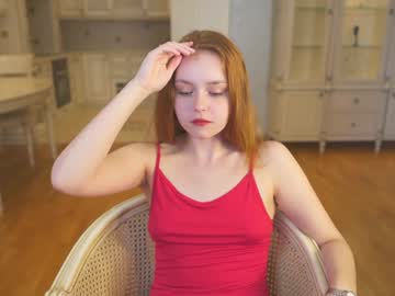 girl
        dorettaferrett cam image #4356167