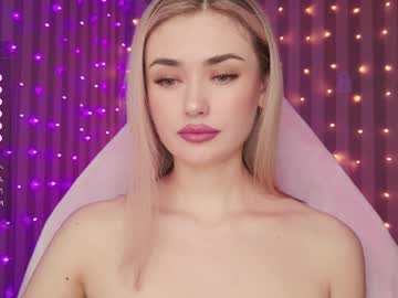 girl
        sandysweetie cam image #6279653