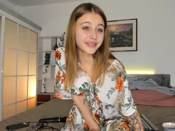 girl
        l0ve_sh0w cam image #2805462