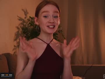 girl
        lizzy_blaze cam image #4517730