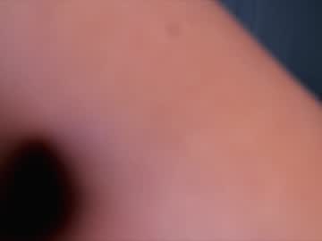 girl
        dee_waters cam image #1182286