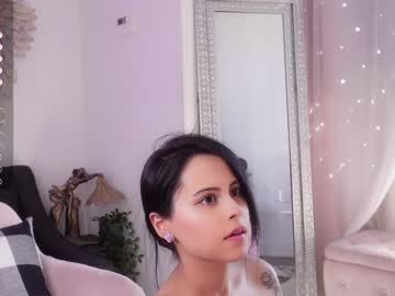 girl
        mysticxkitty cam image #3977067