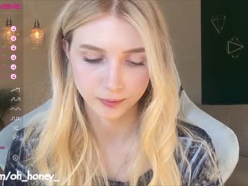 girl
        oh_honey_ cam image #1408911
