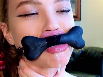 girl
        _demi_dee_ cam image #1461292
