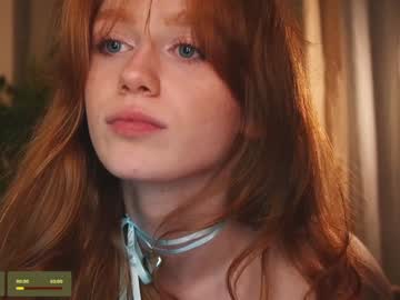 girl
        lizzy_blaze cam image #4940824