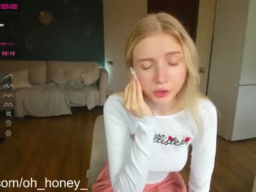 girl
        oh_honey_ cam image #2004874
