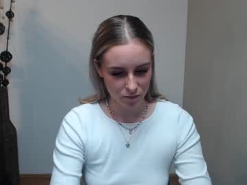 girl
        jessy_mar cam image #1244392