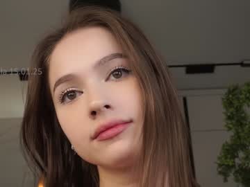 girl
        hecola cam image #5924265