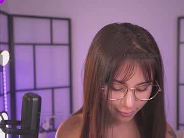 girl
        gigi_ulala cam image #5610318