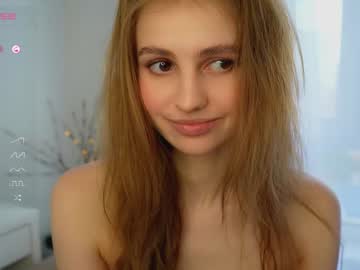 girl
        fluffy_angel cam image #4744892