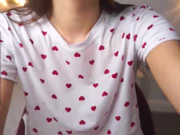 girl
        fannyedger cam image #6712654