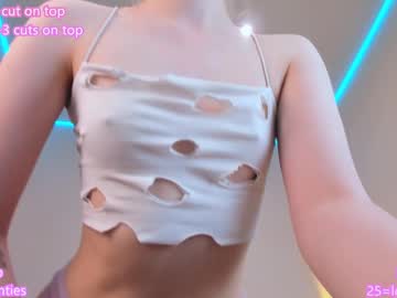 girl
        tesha_dust cam image #4299402