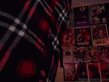 girl
        _northern_girl_ cam image #2101318