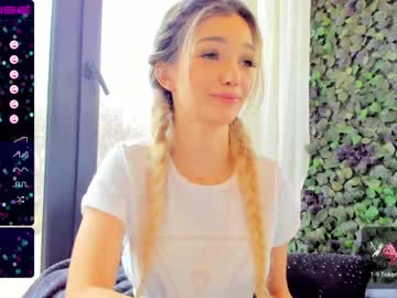 girl
        sassyt33n cam image #1021597